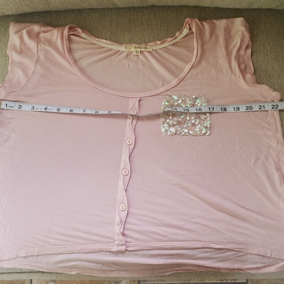 Shirt - Picture 5 of 5